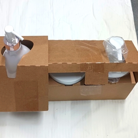 Josie Maran Mega-Size 20oz Argan Body Butter & Milk Body Serum Set - Picture 9 of 11